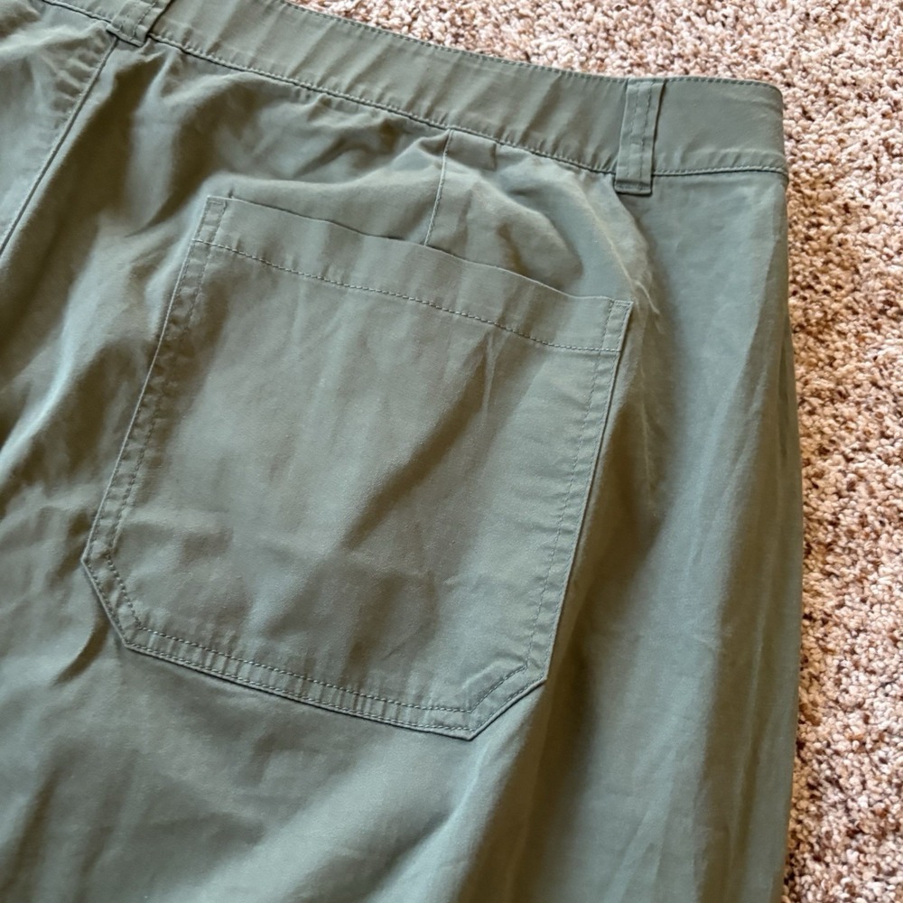 NWT! Lane Bryant Jogger CapriPants Women's Size 24 Olive Green Mid-Rise Stretch - Picture 14 of 16